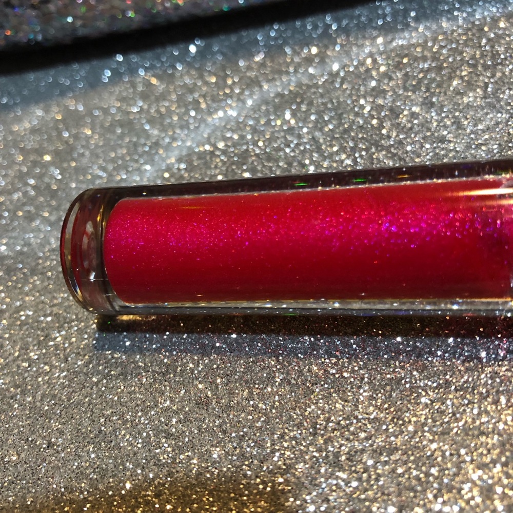 BNIB! MAC Raver Girl Lipglass in Bracelets Galore! - Picture 2 of 5